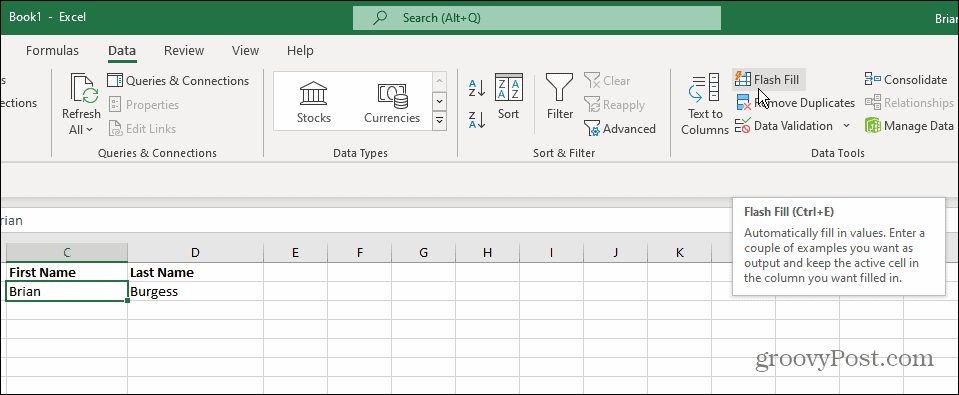 Dátové nástroje Flash Fill Excel