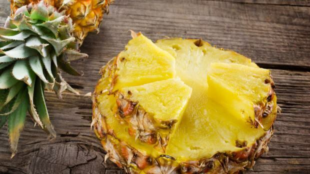 Ako sa ananás rezá?