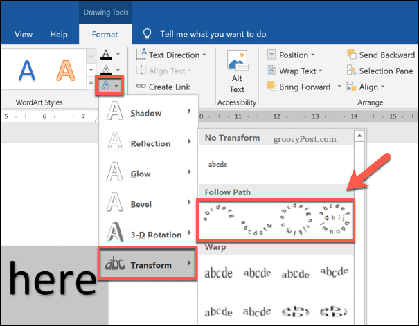 Výber zakriveného štýlu WordArt v programe Word