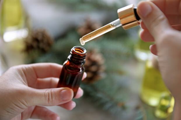 Ako aplikovať borovicový terpentínový olej