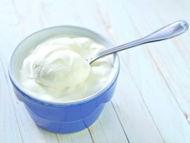 Ako sa dostať štíhly tým, že jete jogurt celý deň? Tu je jogurtová strava ...