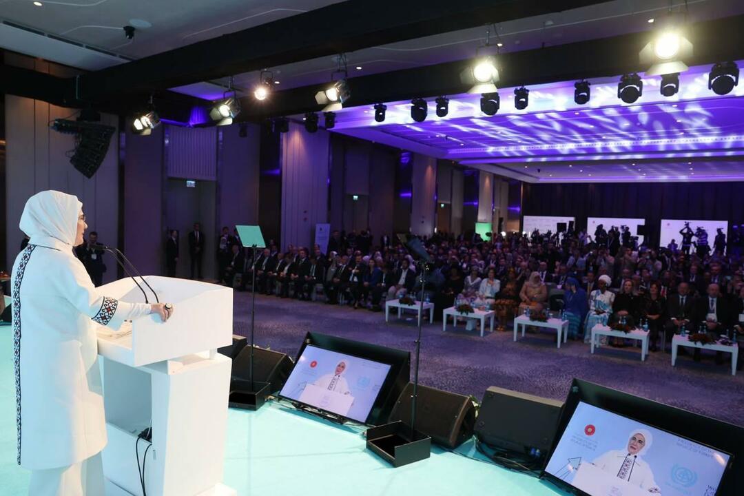 31. október Program Svetového dňa miest Emine Erdoğan