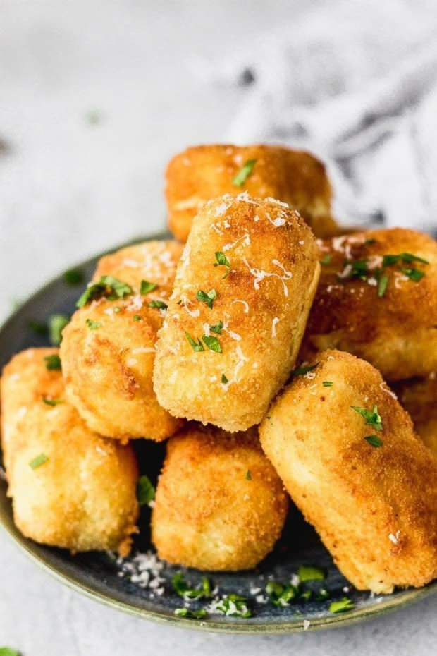 Ako pripraviť chrumkavé zemiakové krokety? Aby nedošlo k rozptýleniu zemiakových krokiet ...