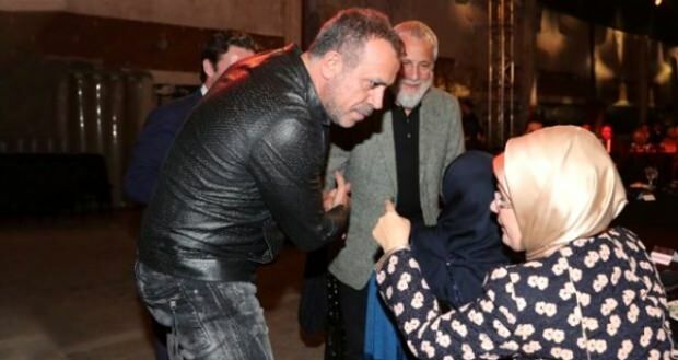 Yusuf sa pokúsil rozprávať s islamom! Prvá dáma Emine Erdoganová prišla na jej záchranu ...