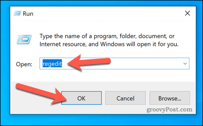 Spustenie programu Regedit pomocou príkazu Spustiť v systéme Windows 10