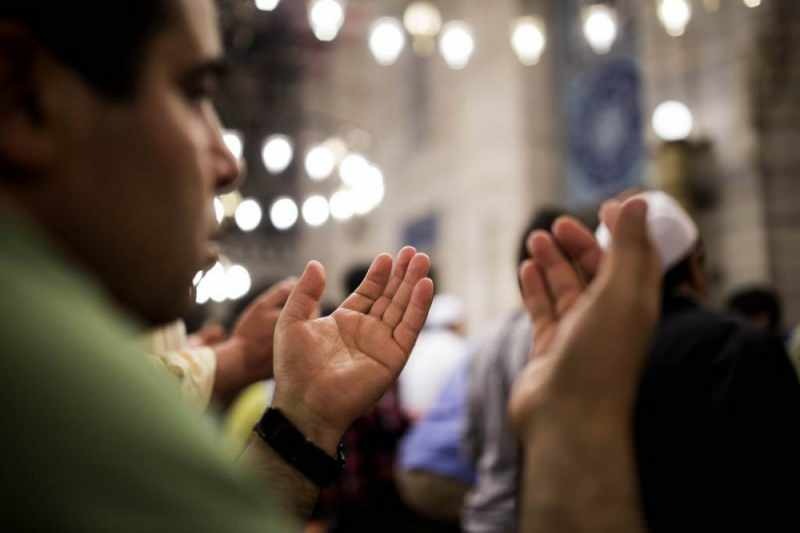 Modlitba medzi azánom a kametom! Čo je to modlitba? Modlitba sa má prečítať po prečítaní Adhan
