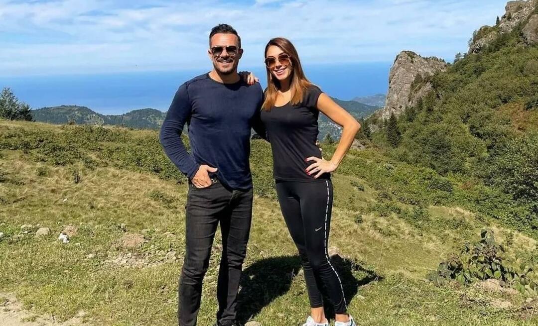 Korhan Sayginer vytiahol svoju manželku Zuhal Topal na vrchol! Zamilovaná fotka na 1700 metrov...