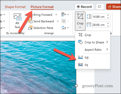 Vyplňte tvar programu PowerPoint obrázkom a prispôsobte ho alebo vyplňte