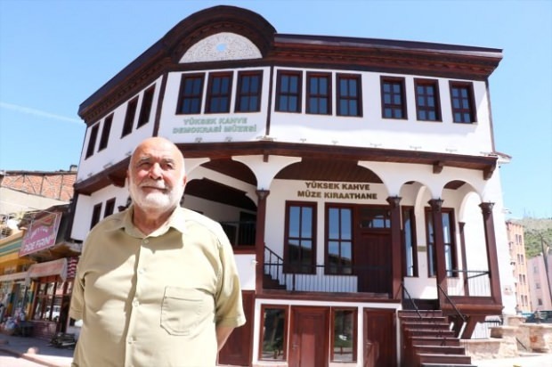 Storočná kaviareň v Tokate sa zmenila na „Múzeum demokracie“