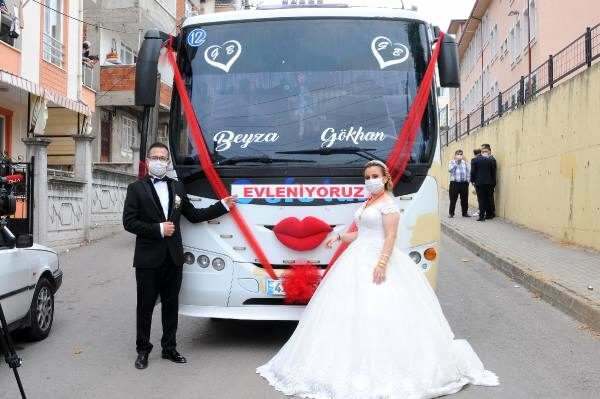 Sen vodiča, ktorý chce z kyvadlového autobusu urobiť svadobné auto, sa stal skutočnosťou!