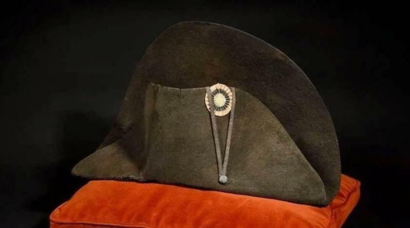 napoleonov klobúk