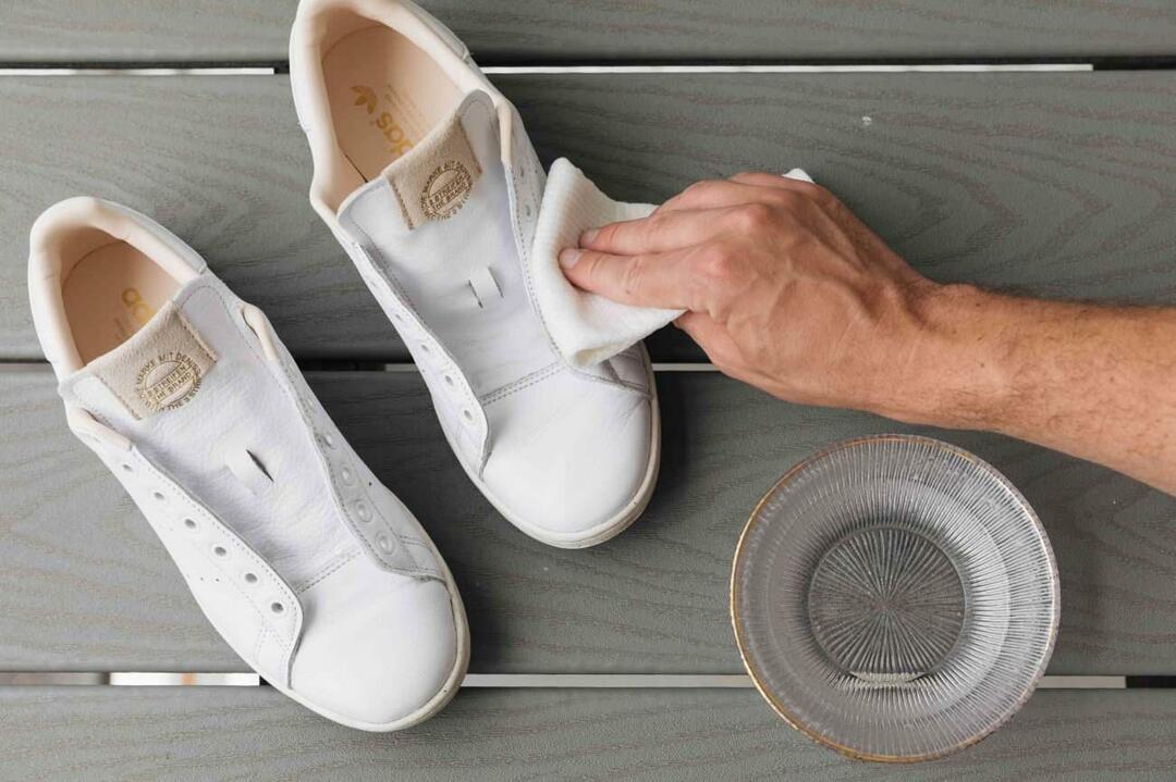 Ako čistiť biele topánky?