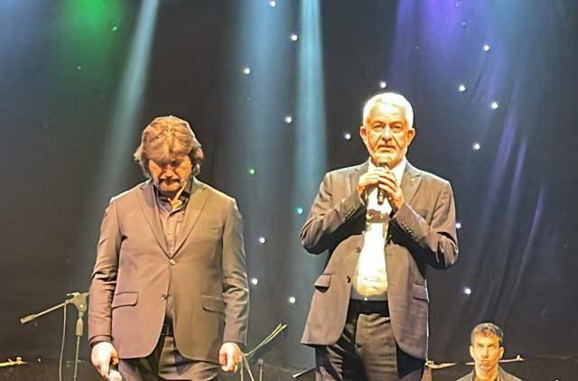 Ahmet Şafak opustil svoj koncert na polceste kvôli výbuchu v Bartıne.