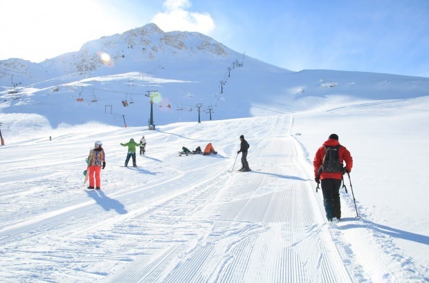 Ako sa dostať do lyžiarskeho strediska Saklıkent? Miesta na návštevu v Antalyi