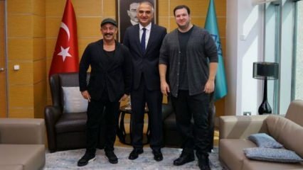 Stretnutie s ministrom kultúry Ersoym Cem Yılmazom a Şahanom Gökbakarom