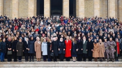 Zmysluplná návšteva ministra Zehry Zümrüta Selçuka so ženami