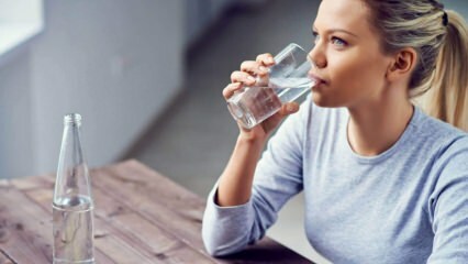 Je škodlivé piť príliš veľa vody?