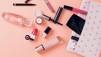 Výrobky, ktoré by mali byť vždy v makeupovej taške