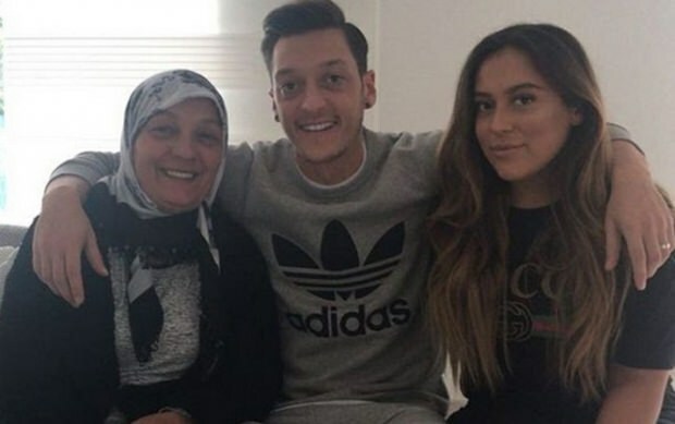Takto Mesut Özil opísal svoje roky chudoby