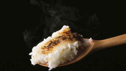 Čo robiť, ak sa drží spodná časť ryže? Zaujímavá metóda, ktorá vonia spálenou ryžou