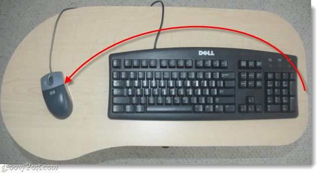 nastavte myš naľavo od klávesnice