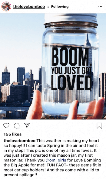 príspevok na instagrame @thelovebombco zobrazujúci obsah produktu generovaný používateľom, ktorý sa zobrazuje v new york city