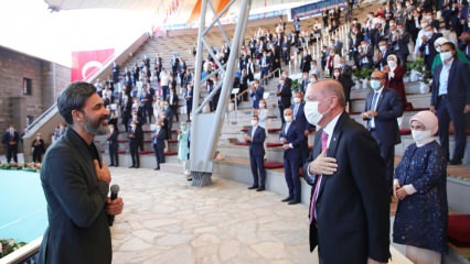 Pozdravy prezidenta Erdoğana a Uğura Işılak v sociálnej vzdialenosti