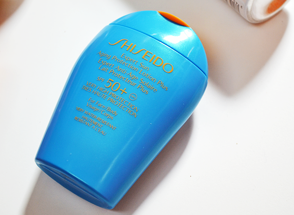 Ochranný krém na opaľovanie proti starnutiu Shiseido