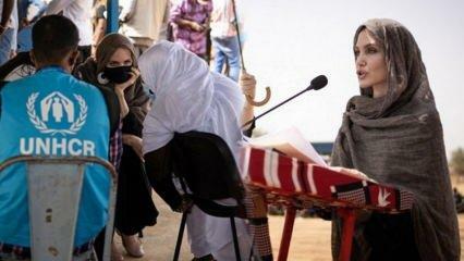 Angelina Jolie navštevuje utečenecký tábor