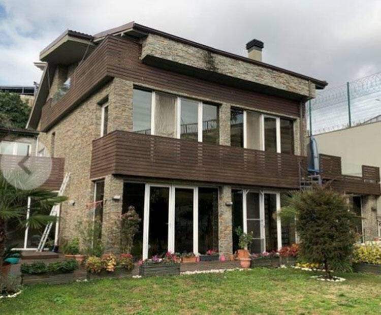 Çağla Şıkel predáva svoju vilu s rozlohou 800 metrov štvorcových za 11 miliónov TL