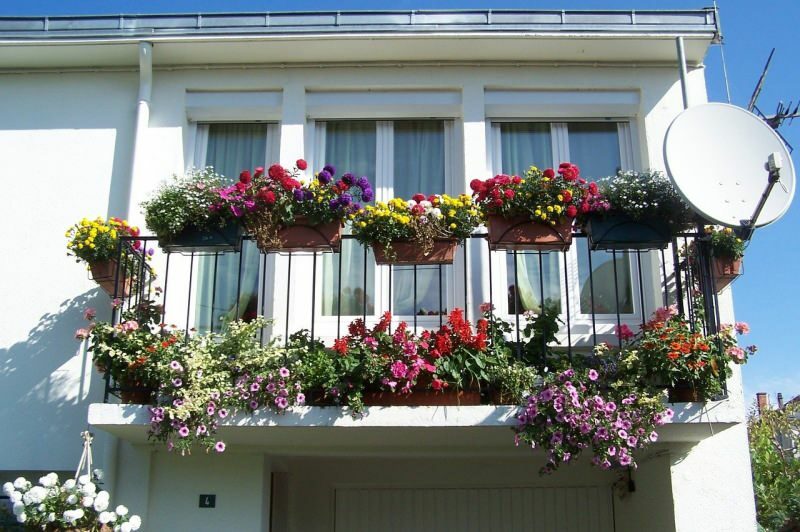 Nápady na dekoráciu balkóna