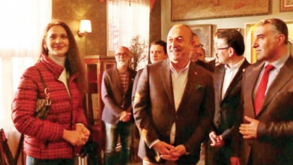 Minister Mevlüt Çavuşoğlu navštívil súbor sérií Konfrontácie