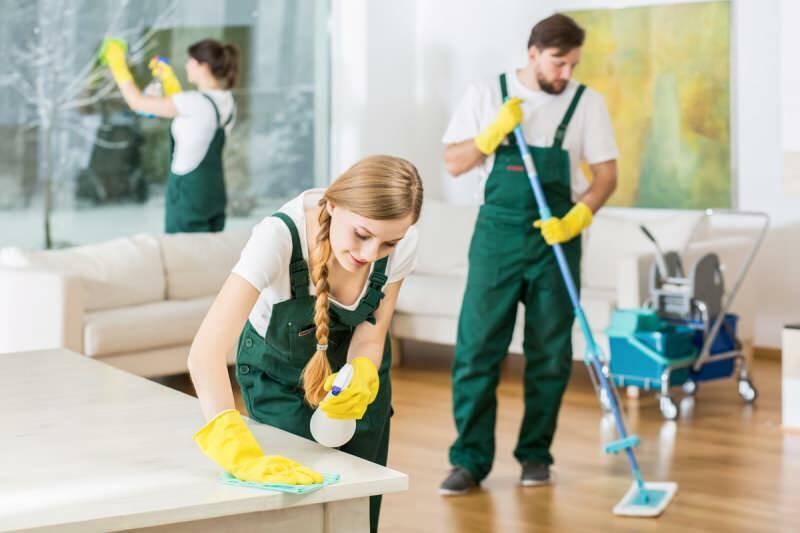 Ako sa vykonáva najpraktickejšie čistenie kancelárie a ako sa dezinfikuje?