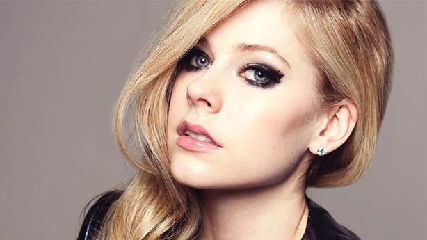 Avril Lavigne správy