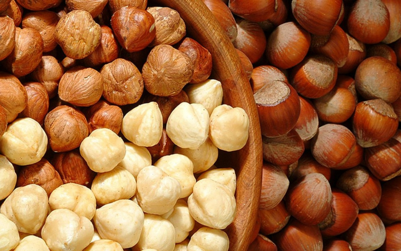 lieskové orechy obsahujú vysoký stupeň vitamínu E.